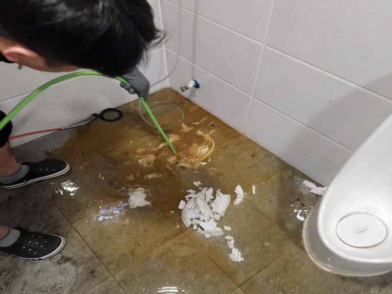 평촌 변기역류 작업사례 15